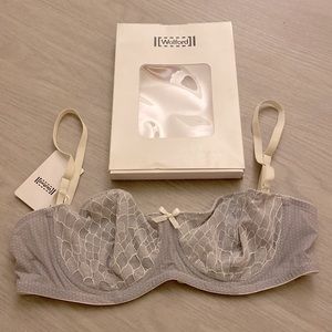 BNWT Wolford lace Bra size 75C/34C